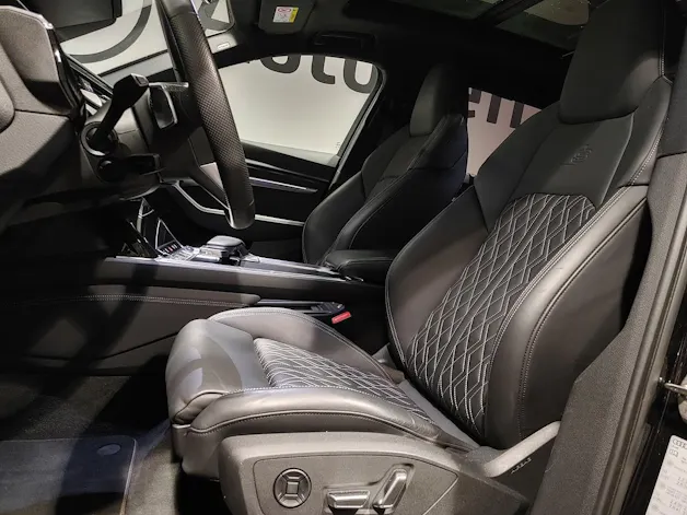 Audi e-tron 55 S Line quattro