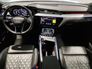 Audi e-tron 55 S Line quattro