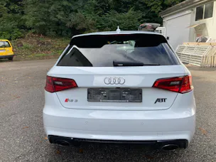 Audi RS3 2.5 TSI quattro S-tronic