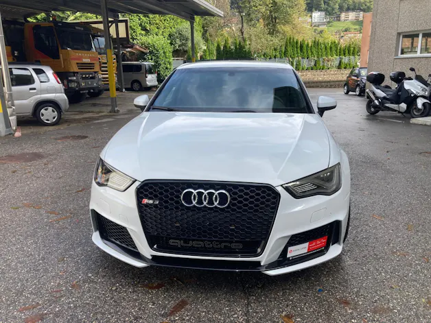 Audi RS3 2.5 TSI quattro S-tronic