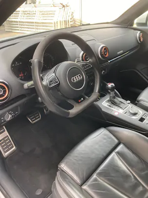 Audi RS3 2.5 TSI quattro S-tronic