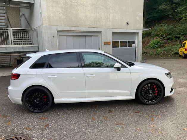 Audi RS3 2.5 TSI quattro S-tronic