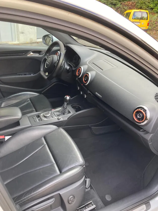 Audi RS3 2.5 TSI quattro S-tronic