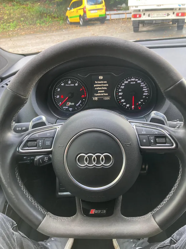 Audi RS3 2.5 TSI quattro S-tronic