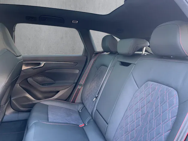 Audi A6 Avant TFSI quattro 270 kW S tronic