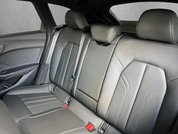 Audi A5 Avant TDI quattro 150 kW Attraction S tronic