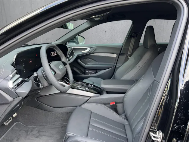 Audi A5 Avant TDI quattro 150 kW Attraction S tronic