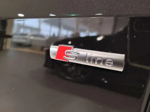 Audi A8 60 TFSI e quattro tiptronic