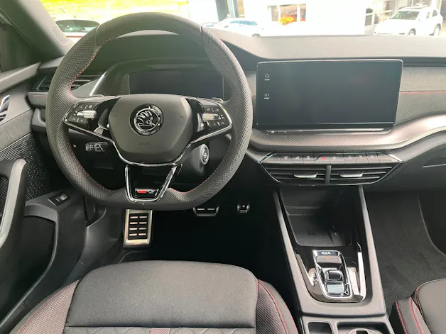 Škoda Octavia Combi 2.0 TDI DSG RS 4x4