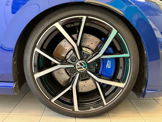 VW Golf 2.0 TSI R DSG 4Motion