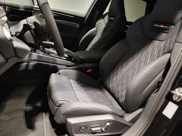 Audi A6 Avant TFSI quattro 270 kW S tronic