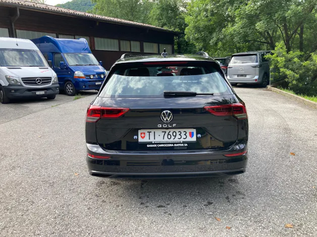 VW Golf Variant 1.0 TSI Life