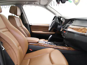 BMW X5 xDrive 48i (4.8i) Steptronic