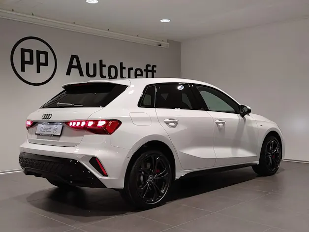 Audi A3 Sportback 45 TFSI e S line Attraction S-tronic