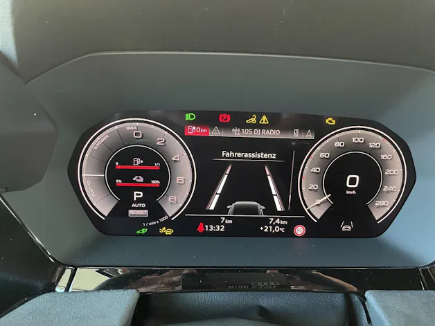 Audi A3 Sportback 45 TFSI e S line Attraction S-tronic