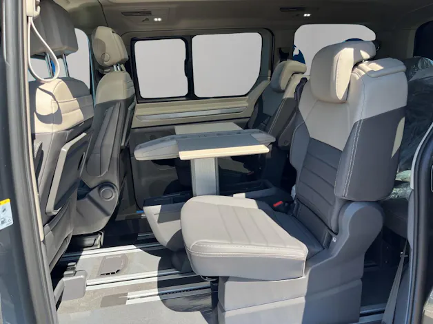 VW Multivan 2.0 TSI Life Edition DSG