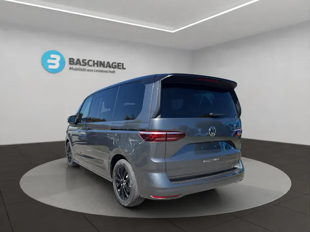 VW Multivan 2.0 TSI Life Edition DSG