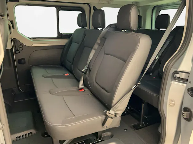 Renault Trafic Passenger 2.0 dCi Blue