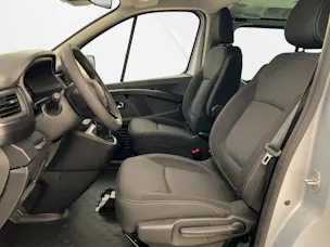 Renault Trafic Passenger 2.0 dCi Blue