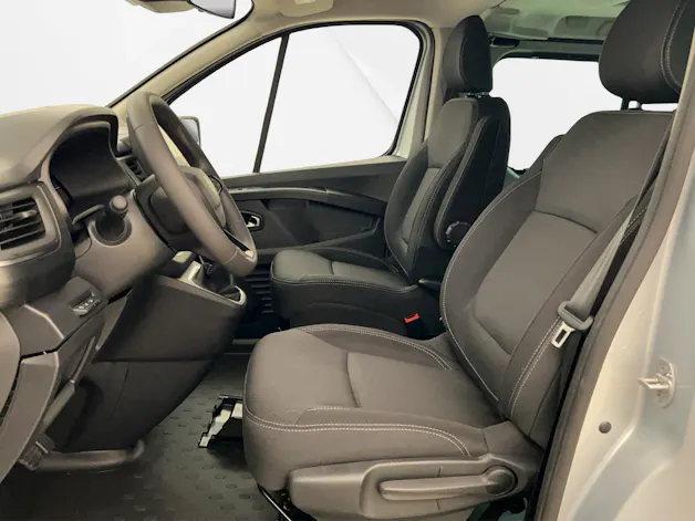 Renault Trafic Passenger 2.0 dCi Blue