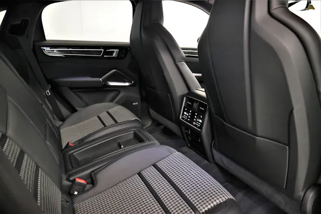 Porsche Cayenne Turbo Coupé