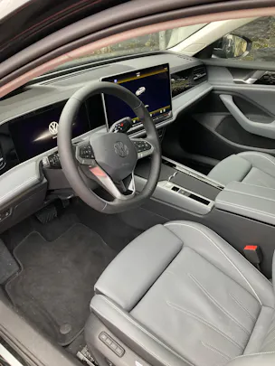 VW Passat Variant 2.0 TDI evo Elegance DSG