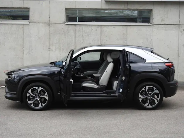 Mazda MX-30 e-Skyactiv R-EV Advantage