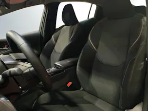 Toyota Prius 2.0 Plug-In-Hybrid Style