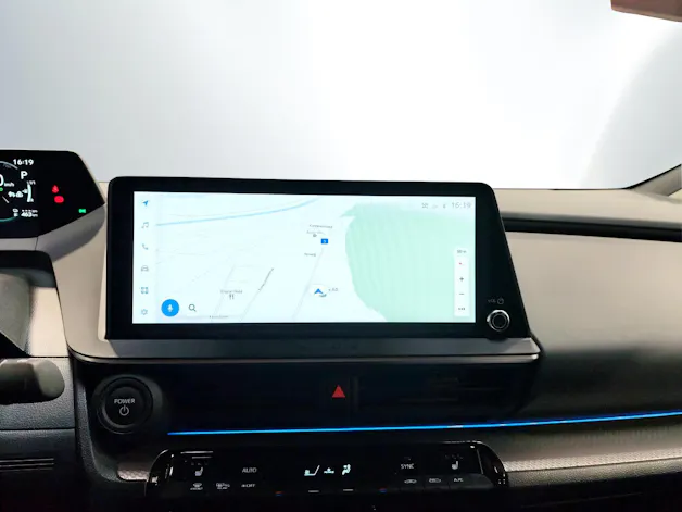 Toyota Prius 2.0 Plug-In-Hybrid Style