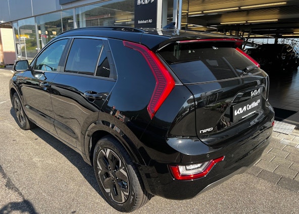 Vehicle image 4 Vehicle image 4