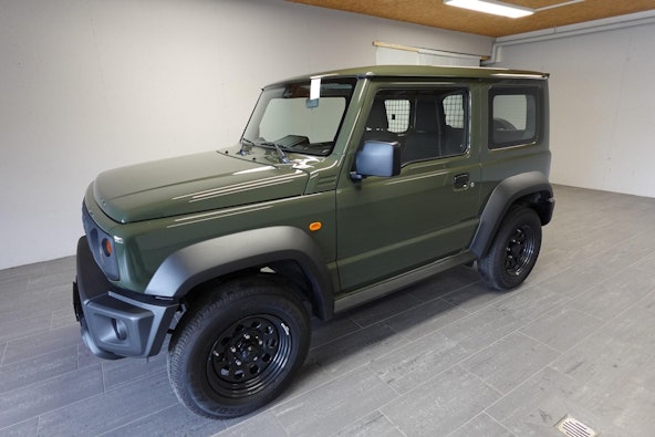 Vehicle image 14