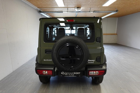 Vehicle image 8