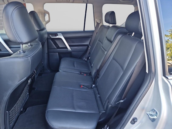 Vehicle image 8 Vehicle image 8