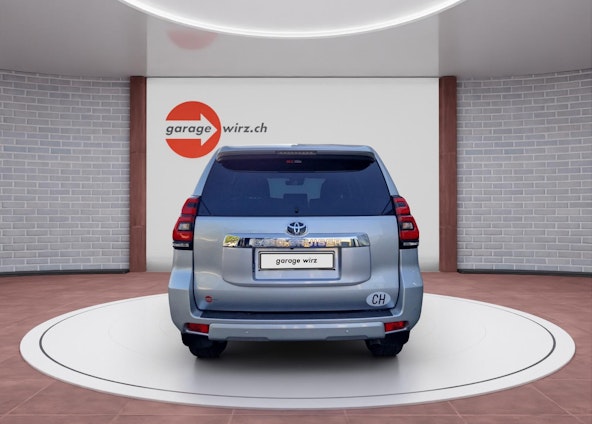 Vehicle image 3 Vehicle image 3