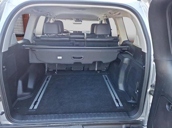 Vehicle image 9 Vehicle image 9