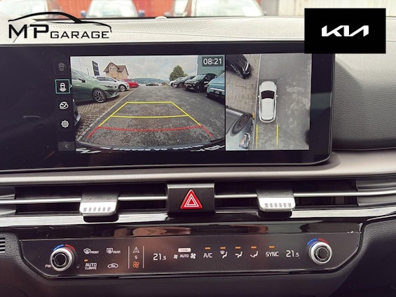 Vehicle image 9 Vehicle image 9