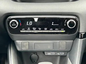 Toyota Yaris 1.5 VVT-i HSD Comfort
