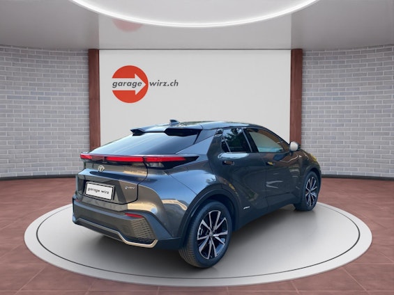 Vehicle image 4 Vehicle image 4