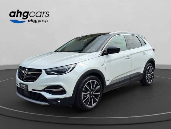 First vehicle image