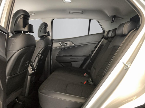 Vehicle image 6 Vehicle image 6