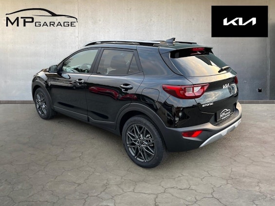 Vehicle image 6 Vehicle image 6