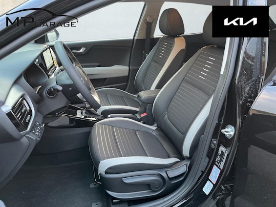 Vehicle image 12 Vehicle image 12