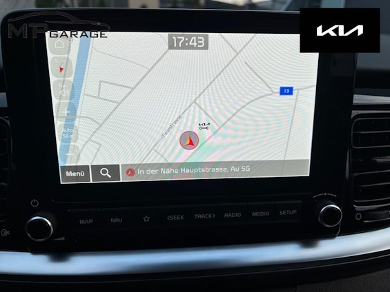 Vehicle image 9 Vehicle image 9