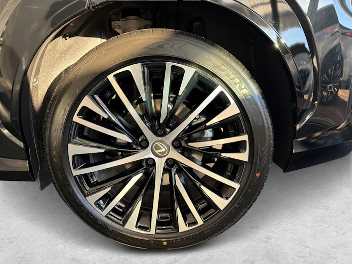 image du véhicule LEXUS RZ