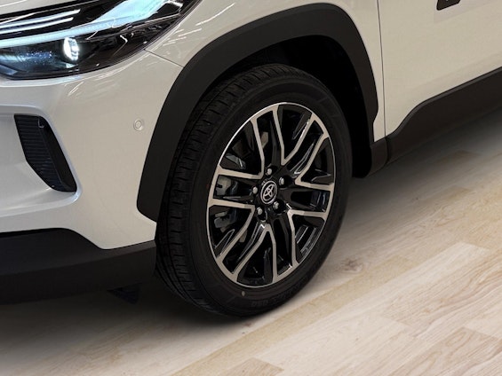 Vehicle image 9 Vehicle image 9