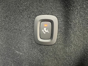 Vehicle image VOLVO XC60 2.0 T8 TE Plus Bright eAWD