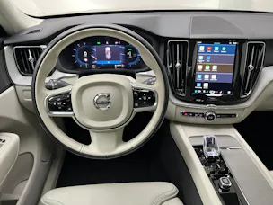 Volvo XC60 2.0 T8 TE Plus Bright eAWD / Jetzt mit attraktivem 1.9% Leasing!
