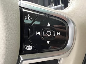 Vehicle image VOLVO XC60 2.0 T8 TE Plus Bright eAWD