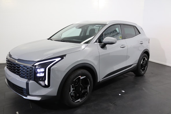 First vehicle image