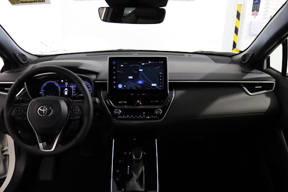 Vehicle image 10